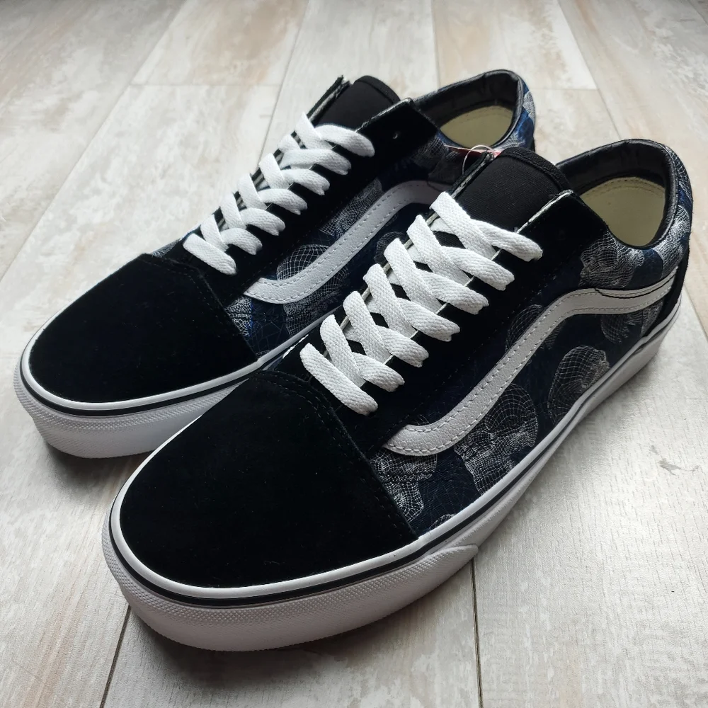 Vans Old Skool Wireframe Skulls - Picture 2 of 8